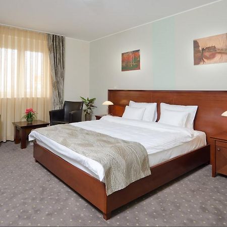 Garni Hotel Semlin B&B เบลเกรด ห้อง รูปภาพ