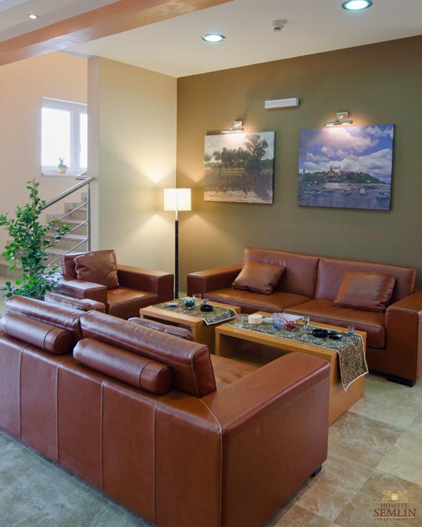 Garni Hotel Semlin B&B เบลเกรด ภายนอก รูปภาพ