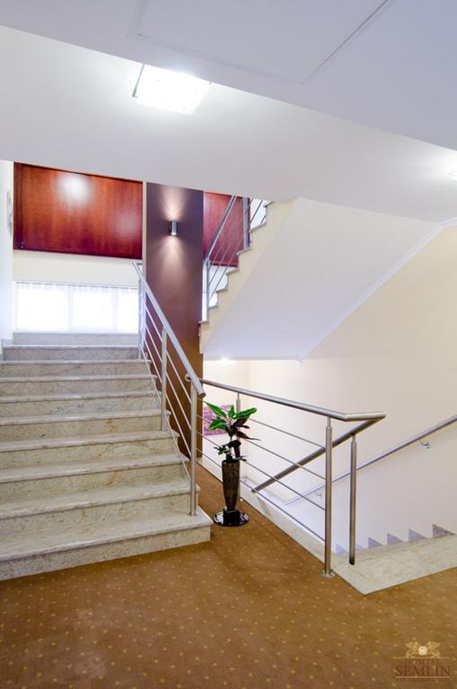 Garni Hotel Semlin B&B เบลเกรด ภายนอก รูปภาพ
