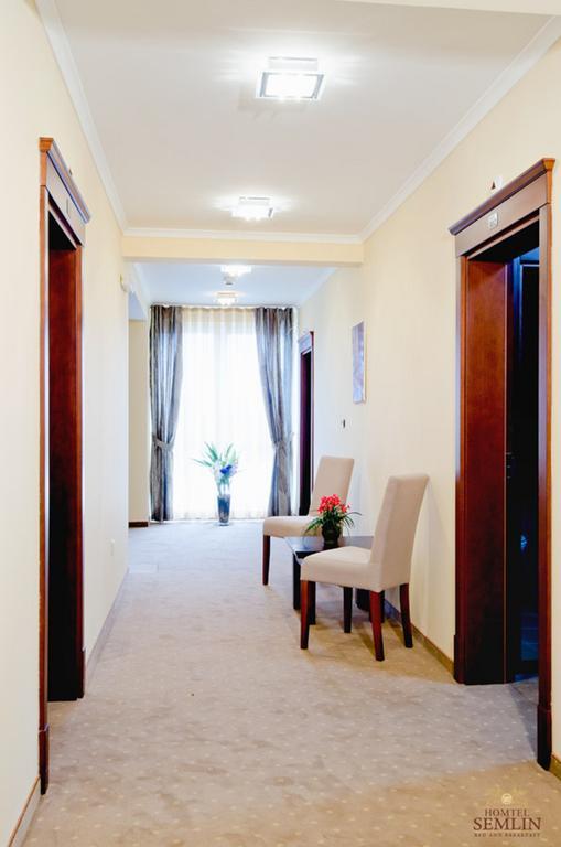 Garni Hotel Semlin B&B เบลเกรด ภายนอก รูปภาพ