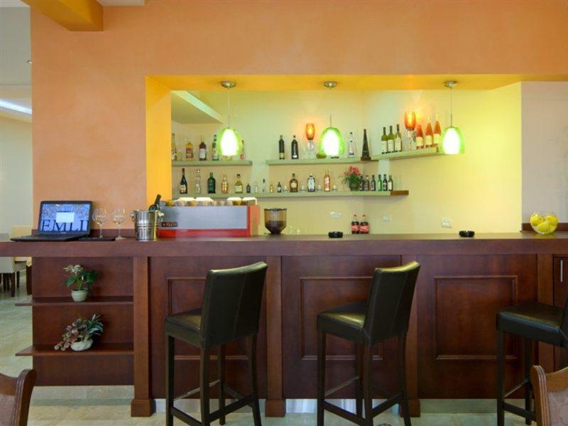 Garni Hotel Semlin B&B เบลเกรด ภายนอก รูปภาพ