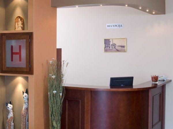 Garni Hotel Semlin B&B เบลเกรด ภายนอก รูปภาพ
